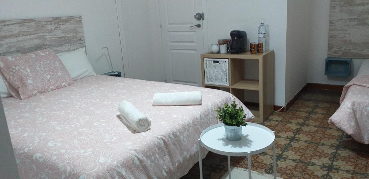 Break In Gothic Hostal 2*