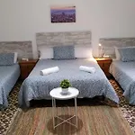 Break In Gothic Barcelona Hostal